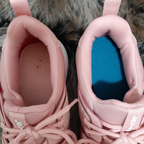 LEVI'S Comfort Athletic Walking Shoes Size 6.5 - Picture 3 of 11